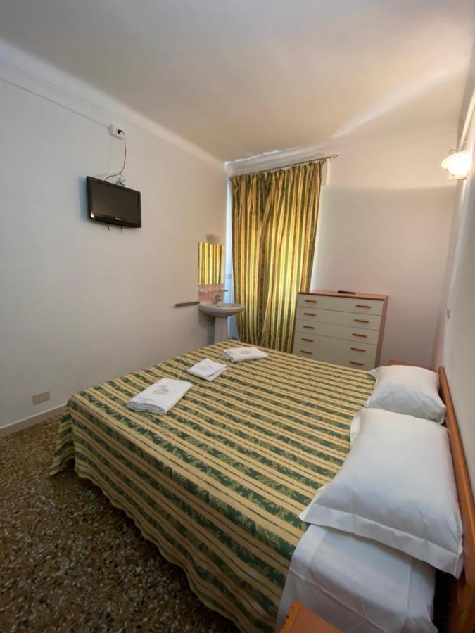Hotel Primavera San Remo Kültér fotó