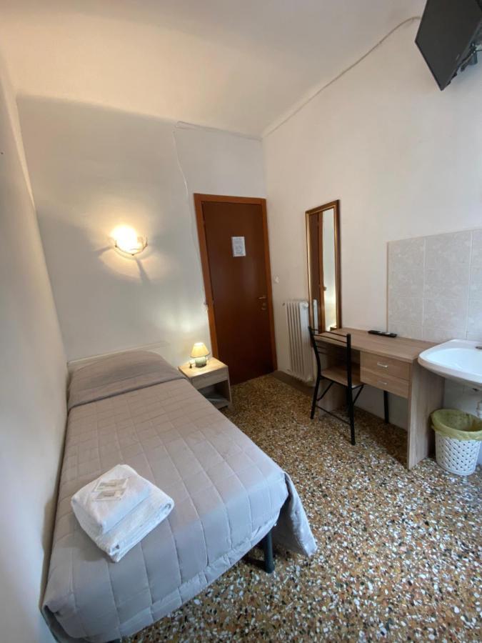 Hotel Primavera San Remo Kültér fotó