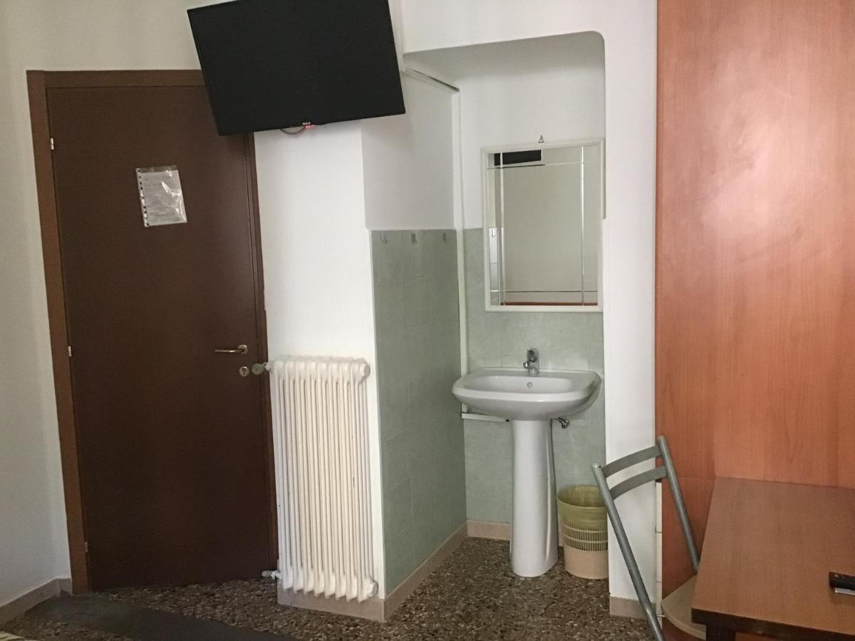 Hotel Primavera San Remo Kültér fotó